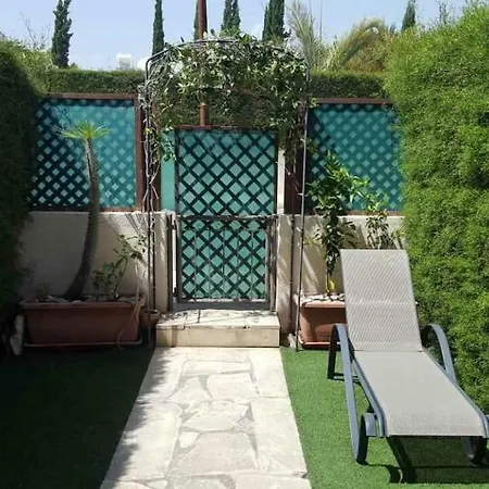 Beautiful Townhouse In A New Project With A Pool For Family Vacation Appartamento Limisso