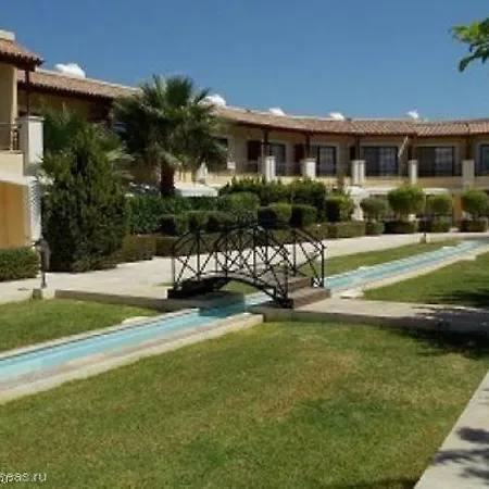 Beautiful Townhouse In A New Project With A Pool For Family Vacation Lägenhet *